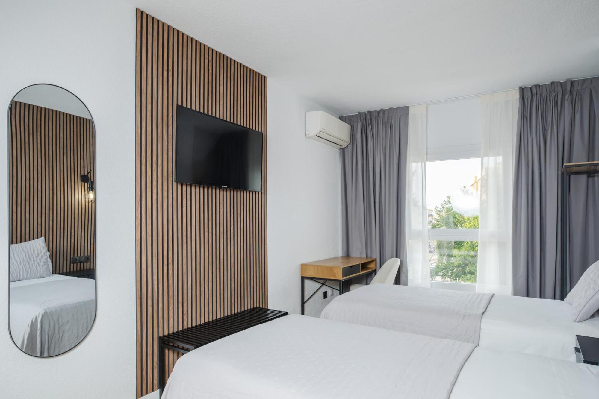 Mare Estepona Hotel Extérieur photo