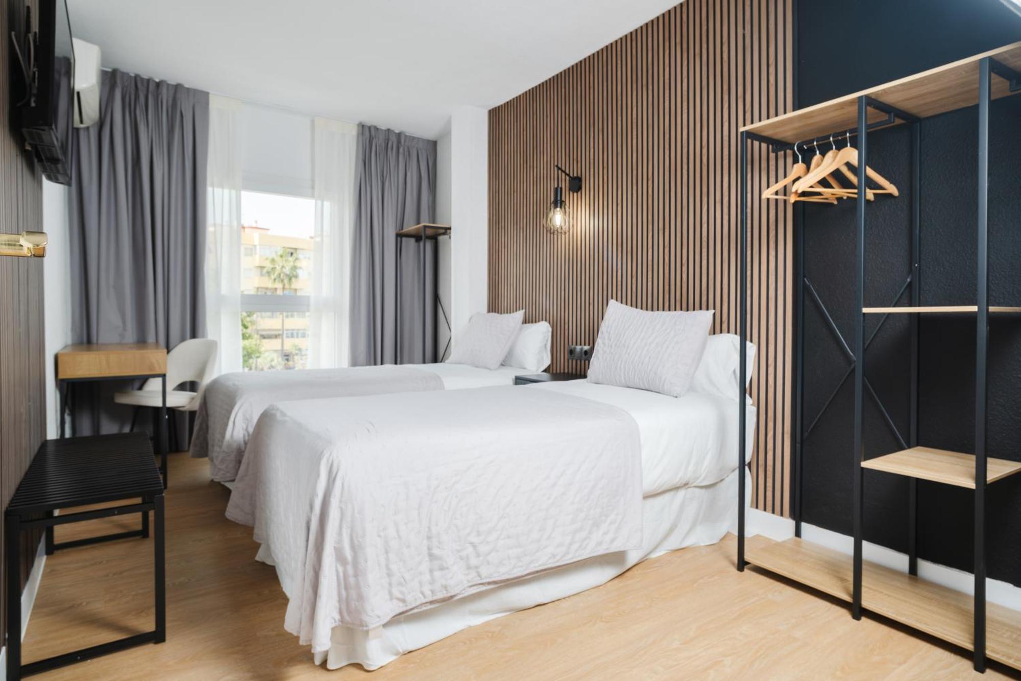 Mare Estepona Hotel Extérieur photo