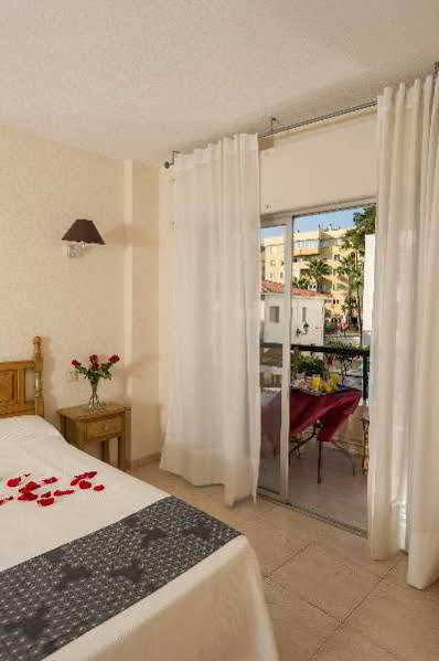 Mare Estepona Hotel Extérieur photo